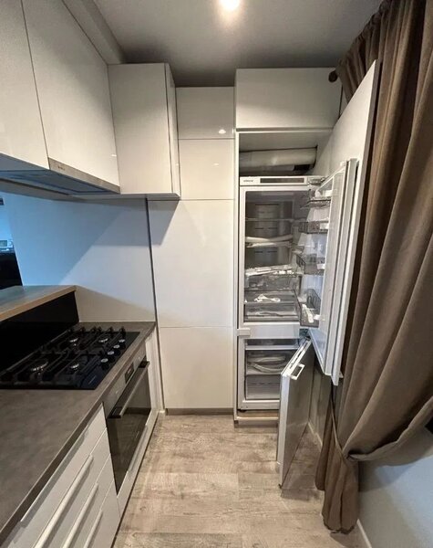 Teiul Doamnei x Colentina, aproape de sectia 7 de politie, super oferta.